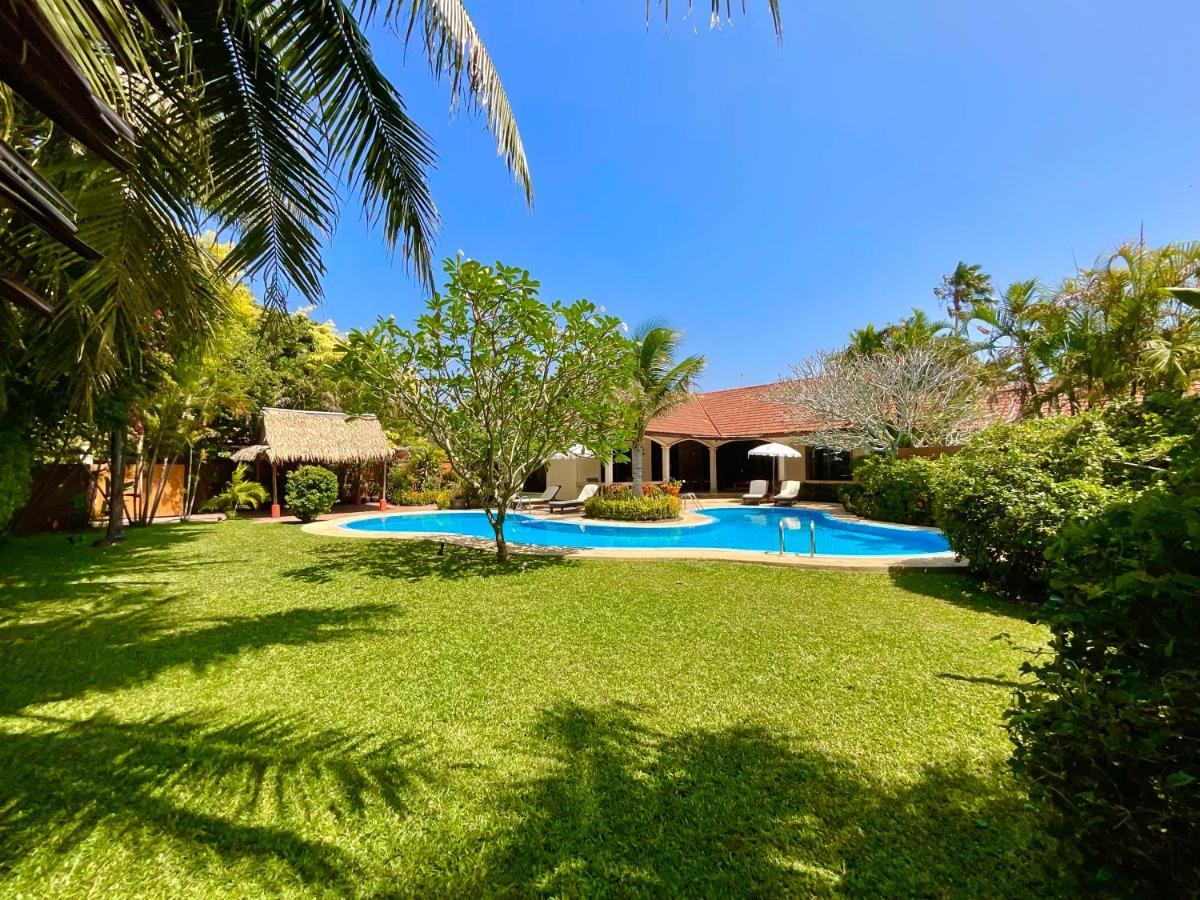 Coconut Paradise Holiday Villas Phuket Dış mekan fotoğraf